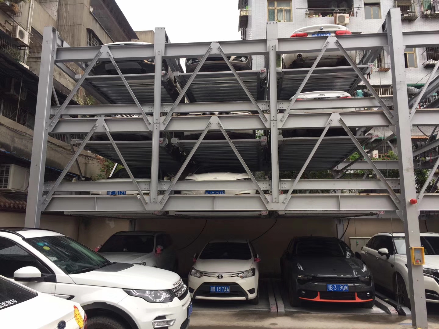 中江伍城大廈四層名目順遂落成并利用